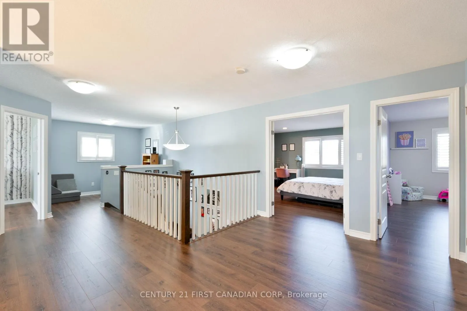 6 NOBLE LANE