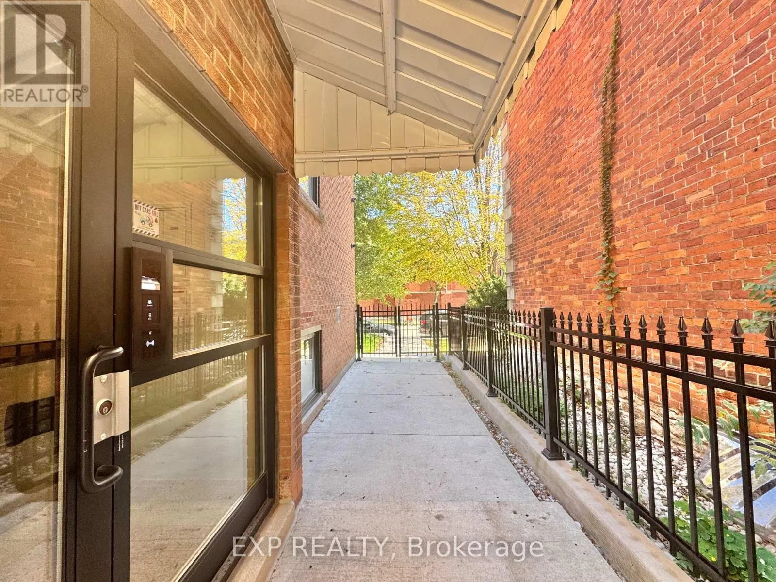 UNIT 6 - 100 WEST AVENUE S