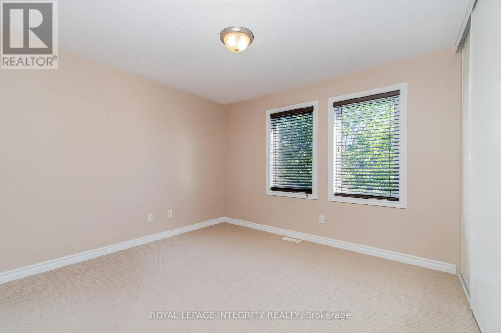 112 DUNFOREST TERRACE