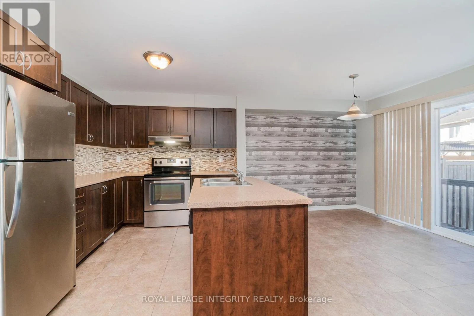 112 DUNFOREST TERRACE