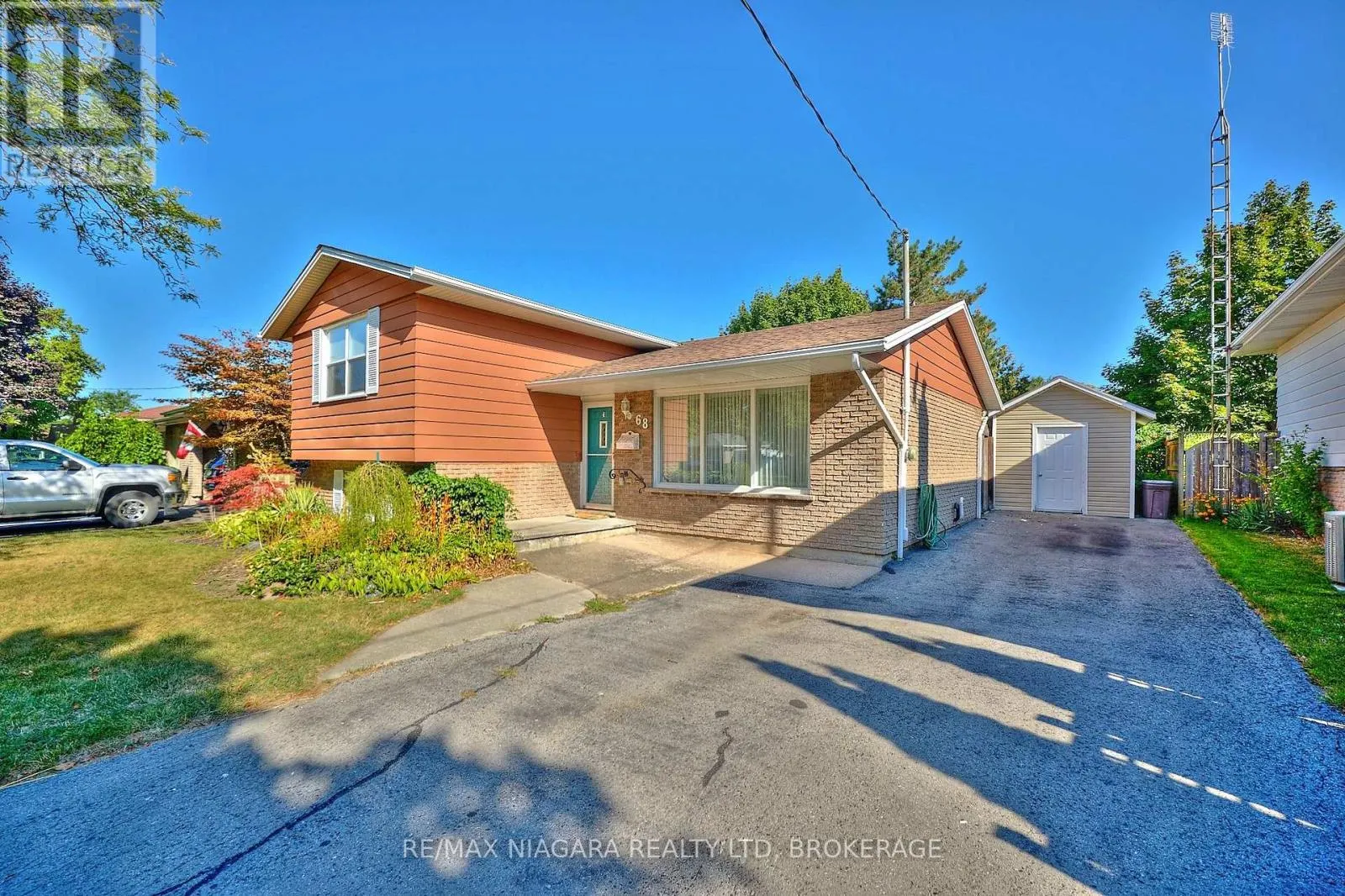 68 ACADIA CRESCENT
