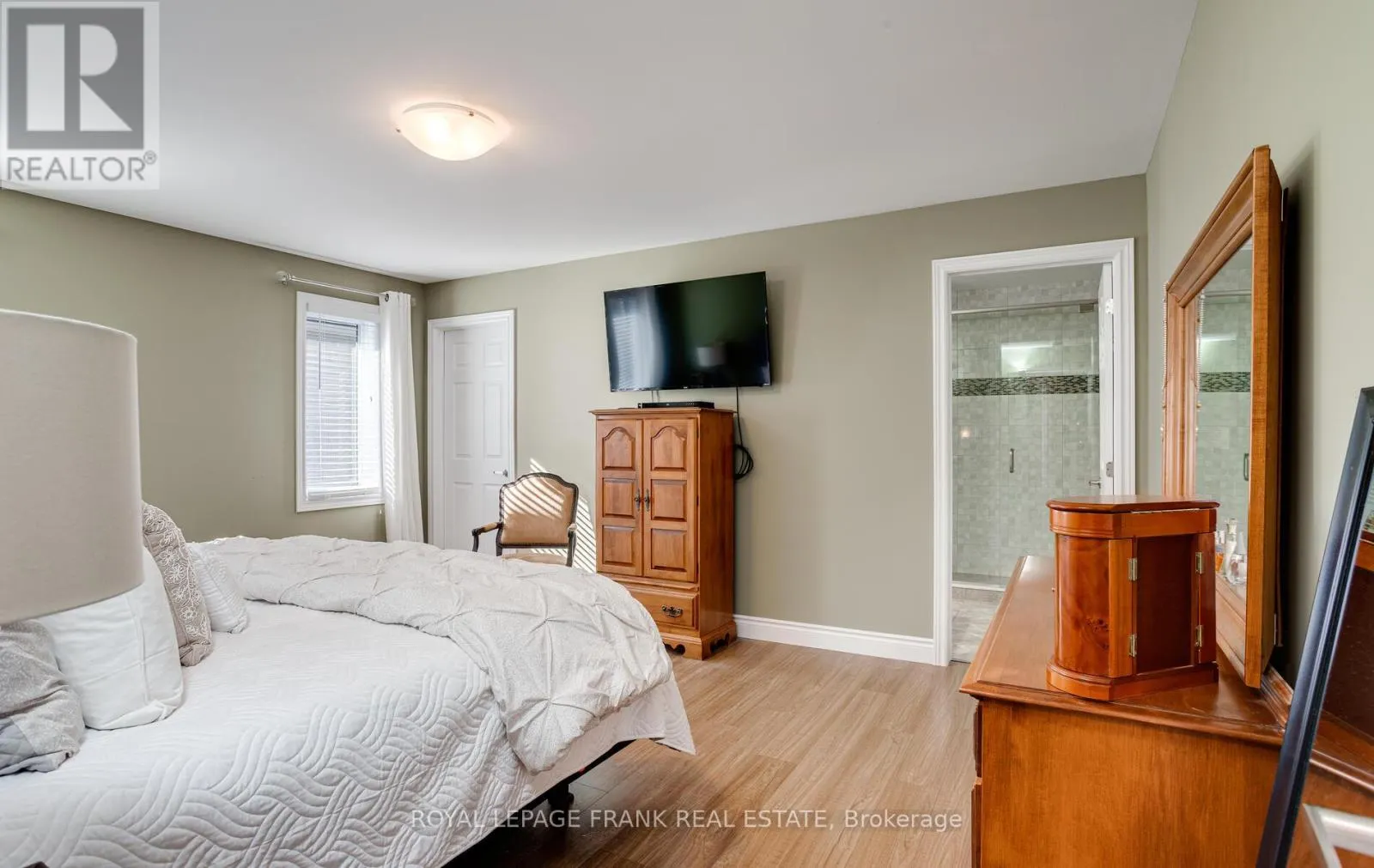 41 CORTLAND WAY
