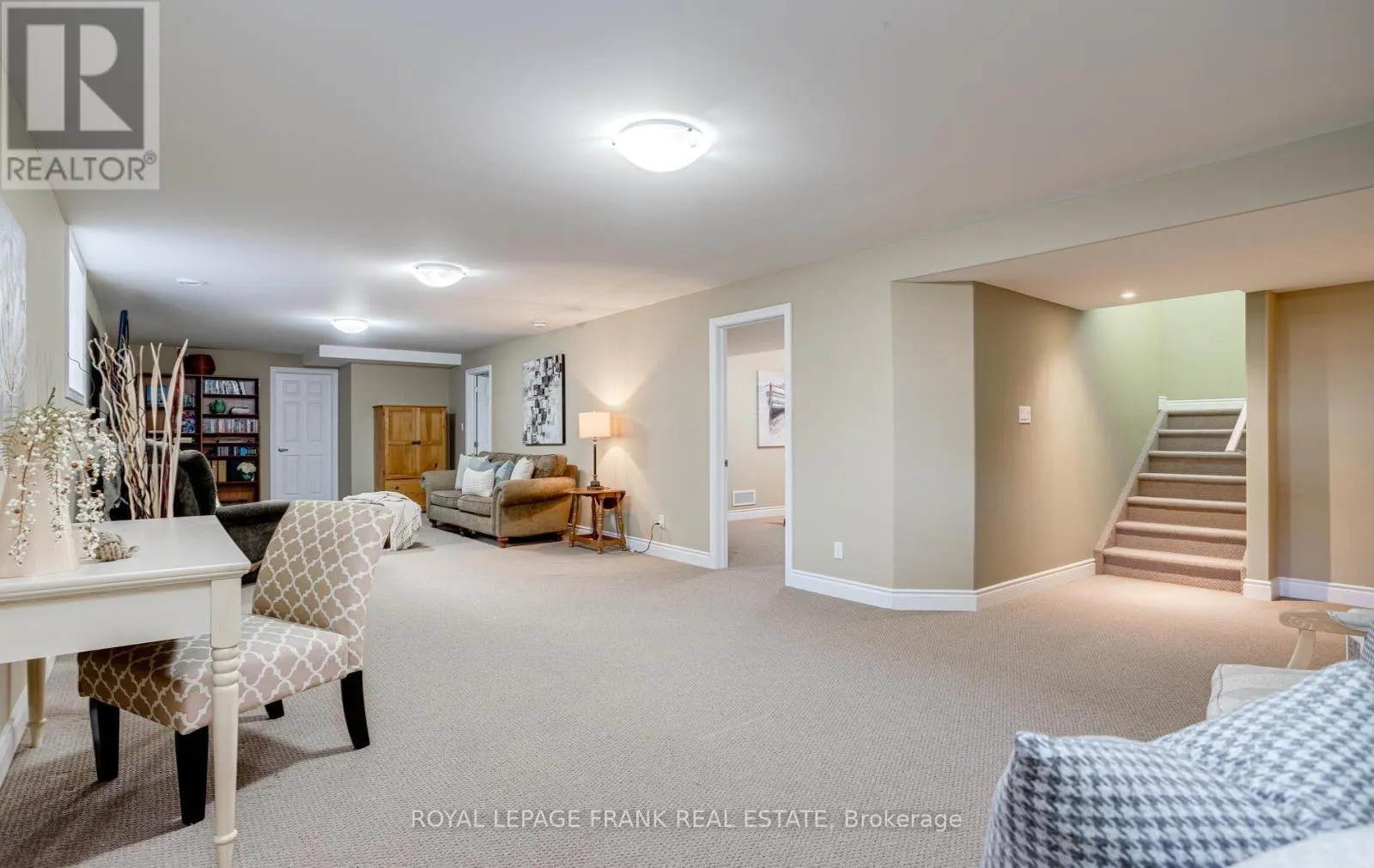 41 CORTLAND WAY