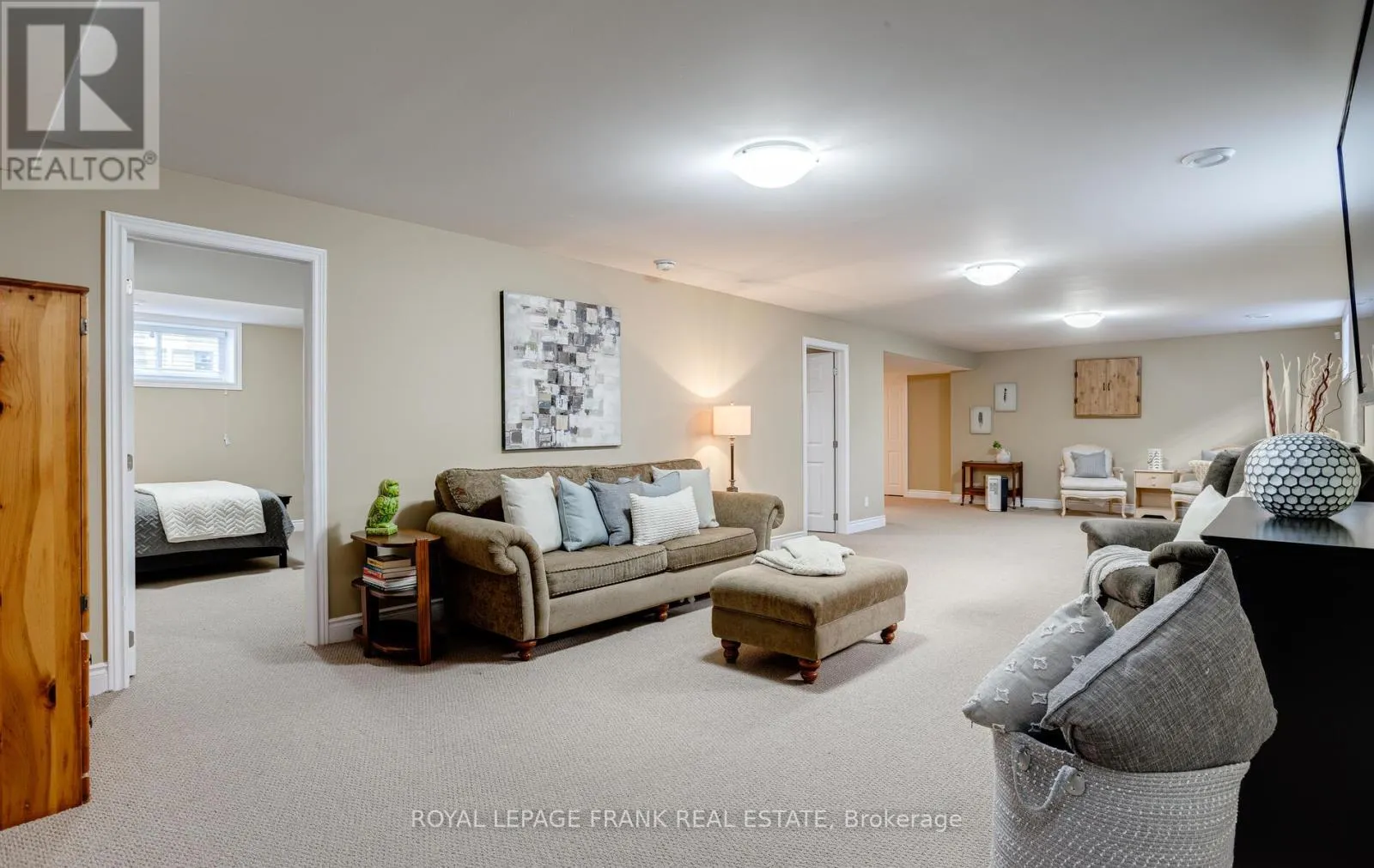 41 CORTLAND WAY