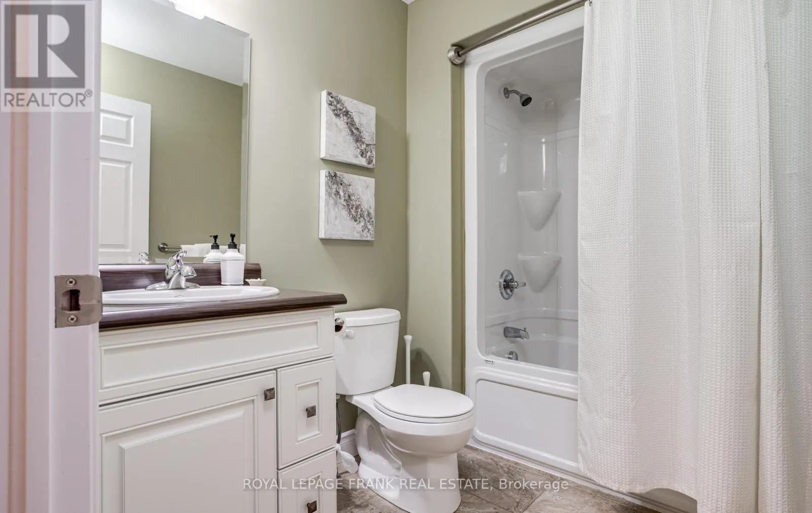 41 CORTLAND WAY