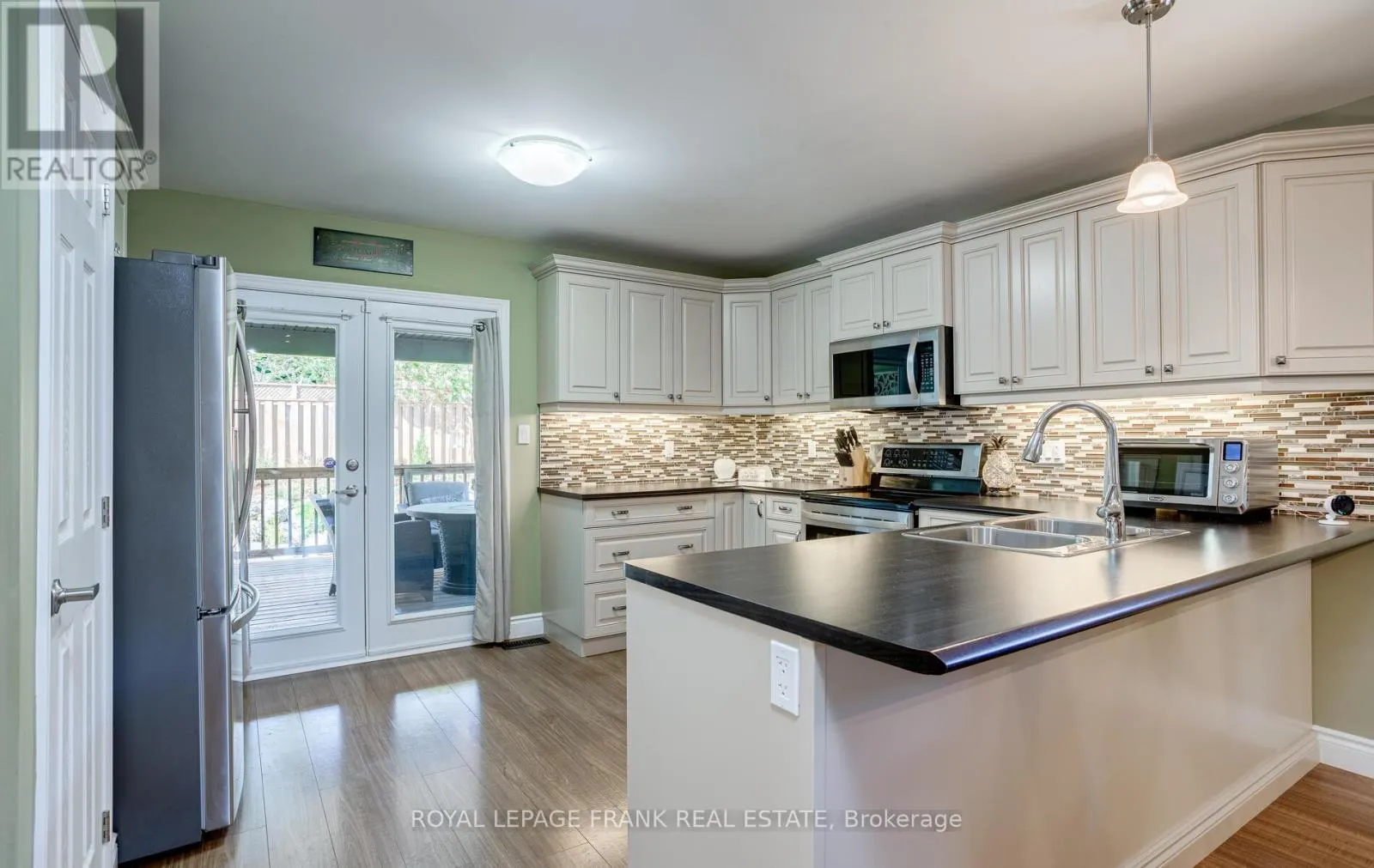 41 CORTLAND WAY
