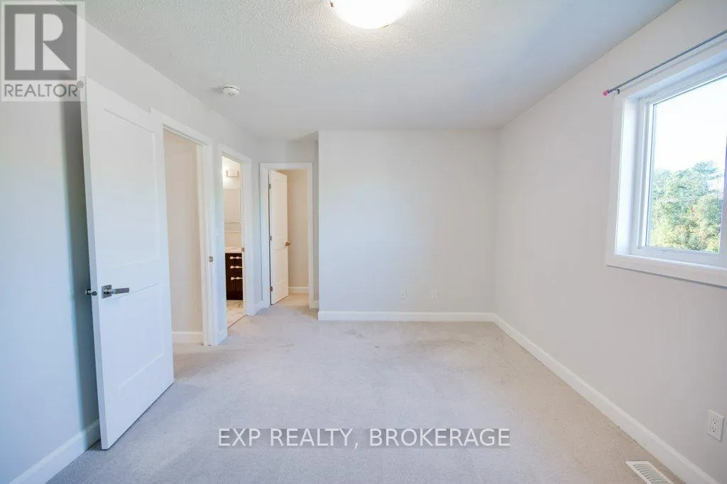 1261 MAX CRESCENT