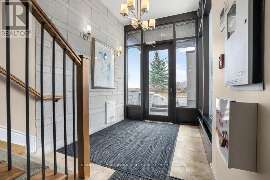 201 - 140 GUELPH PRIVATE