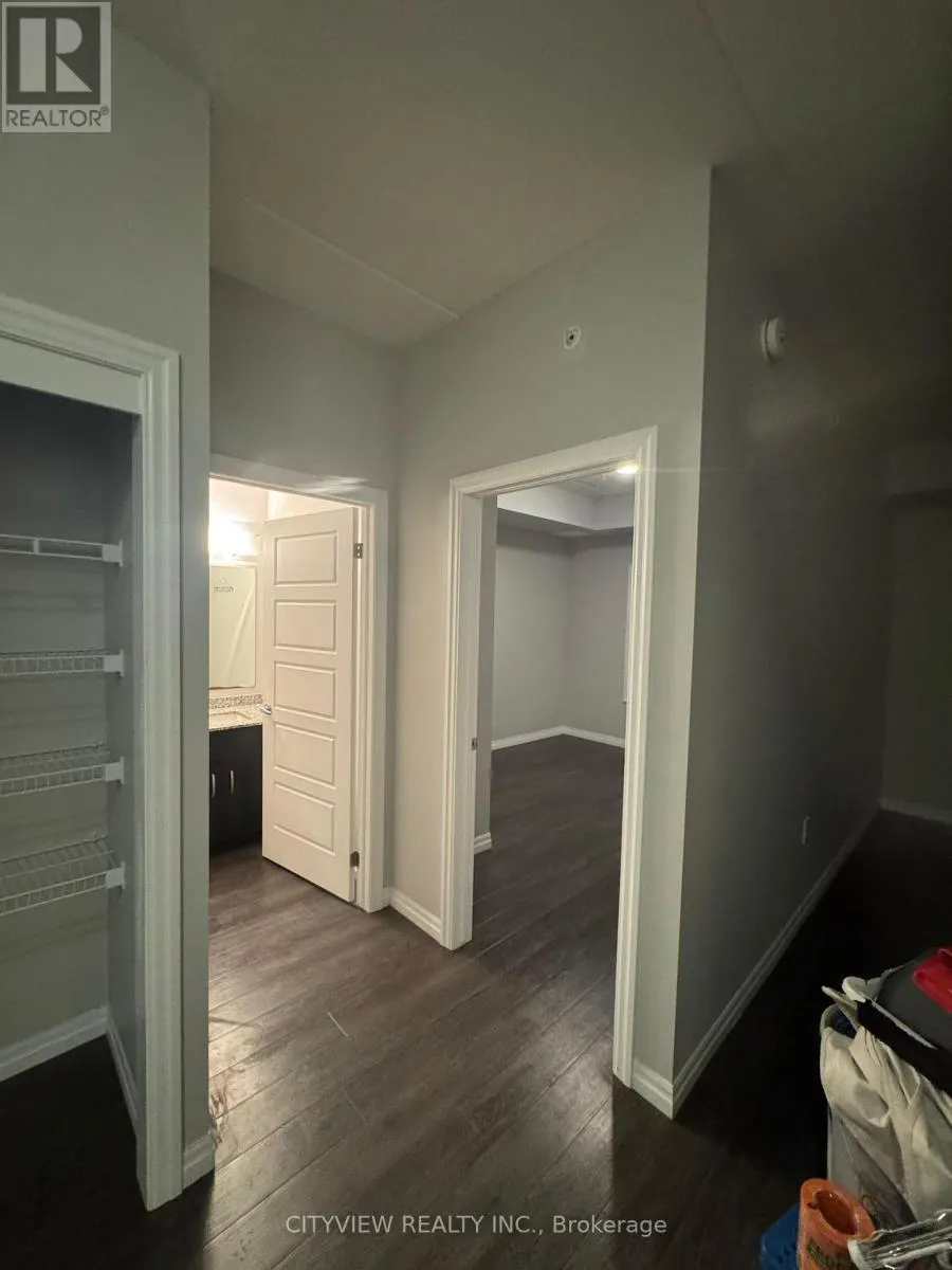 303 - 35 KINGSBURY SQUARE