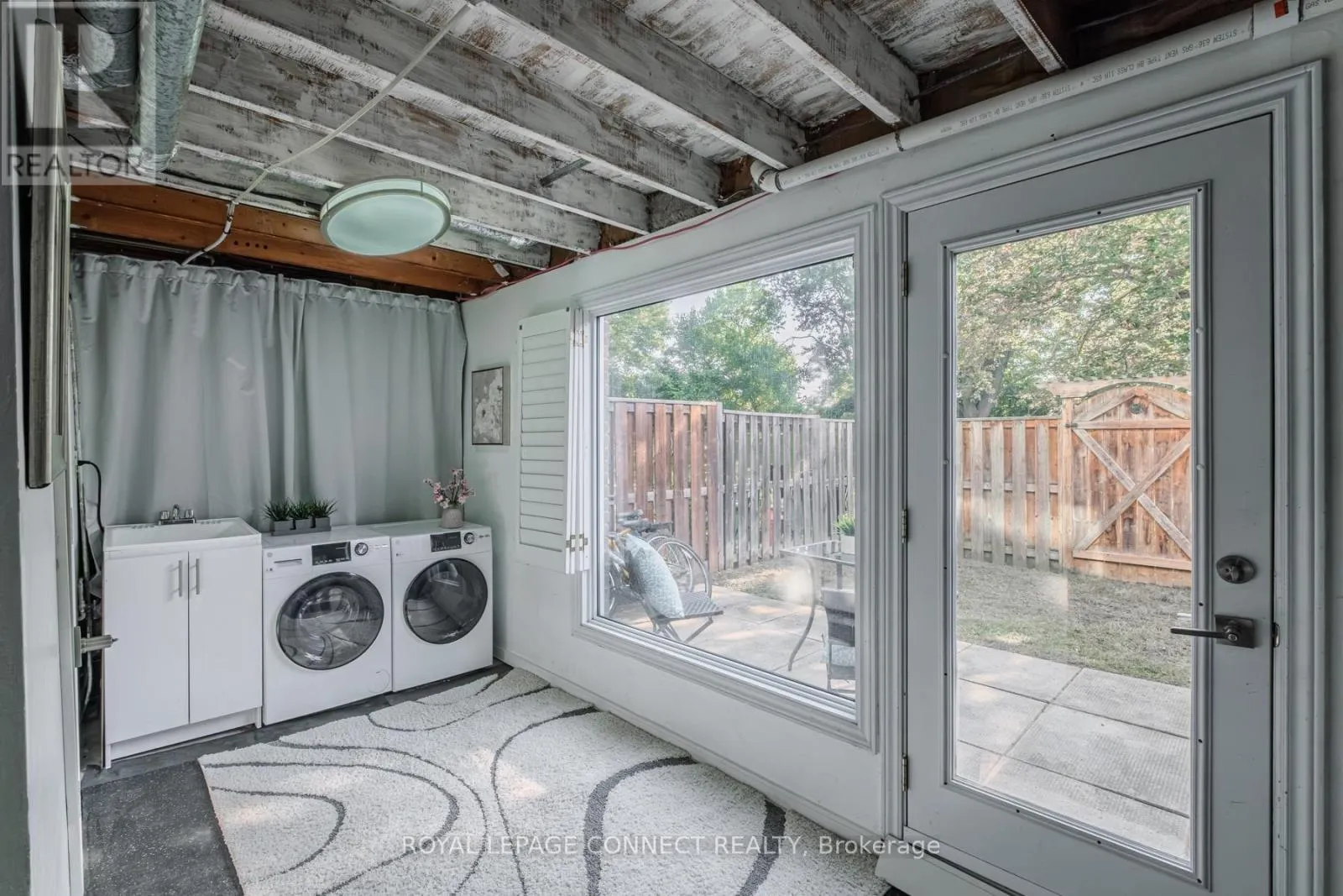 291G - 291 STANLEY STREET