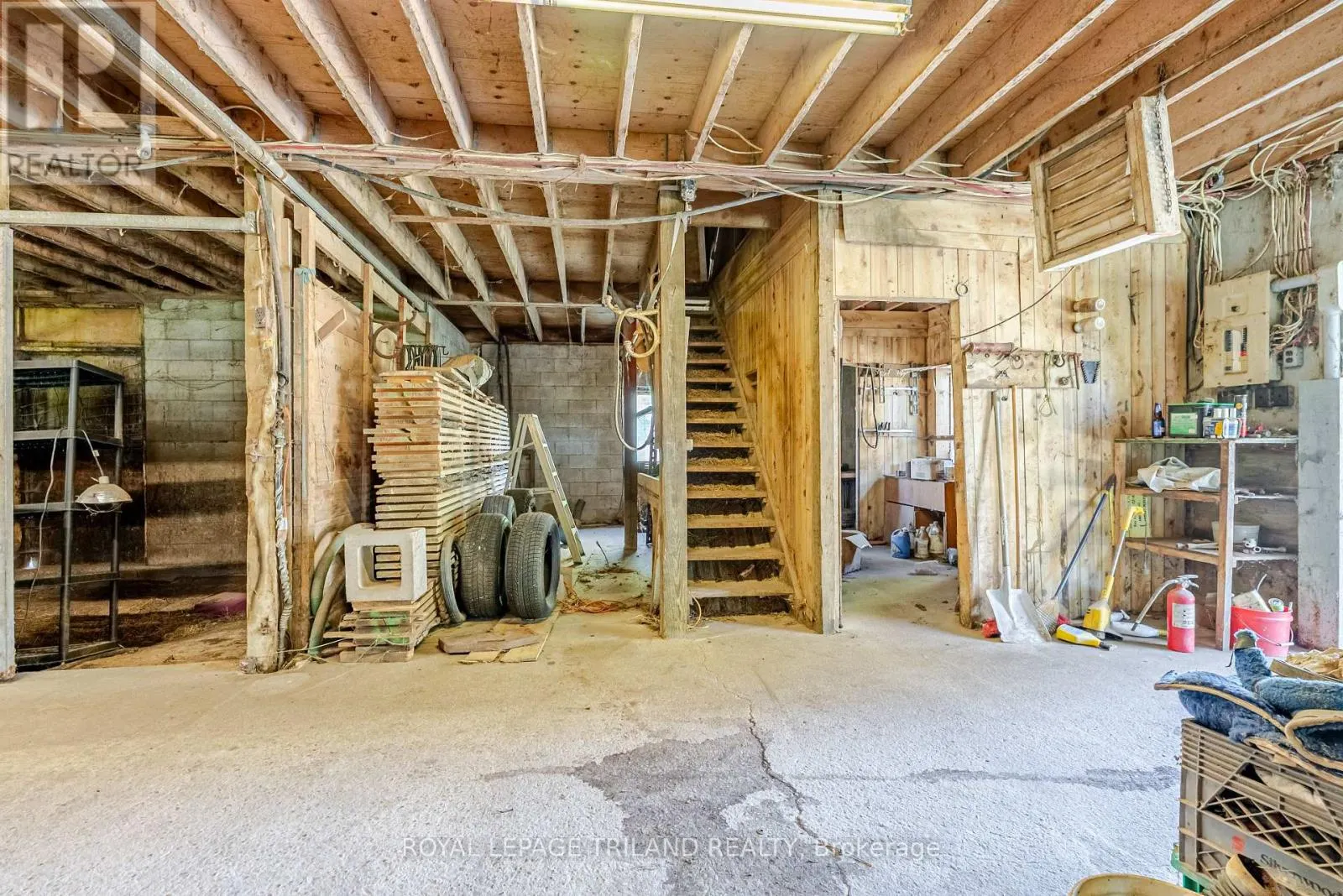 5901 ELGIN ROAD