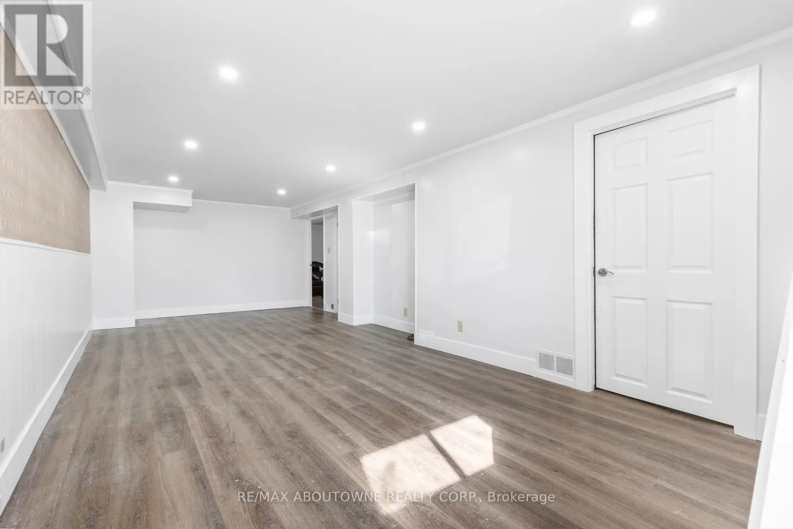 44 WEST AVENUE