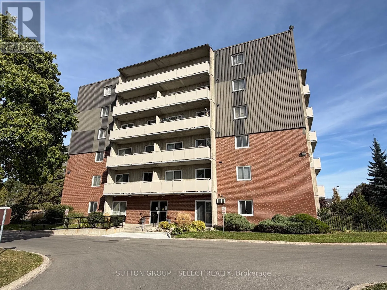 104 - 1104 JALNA BOULEVARD, #104