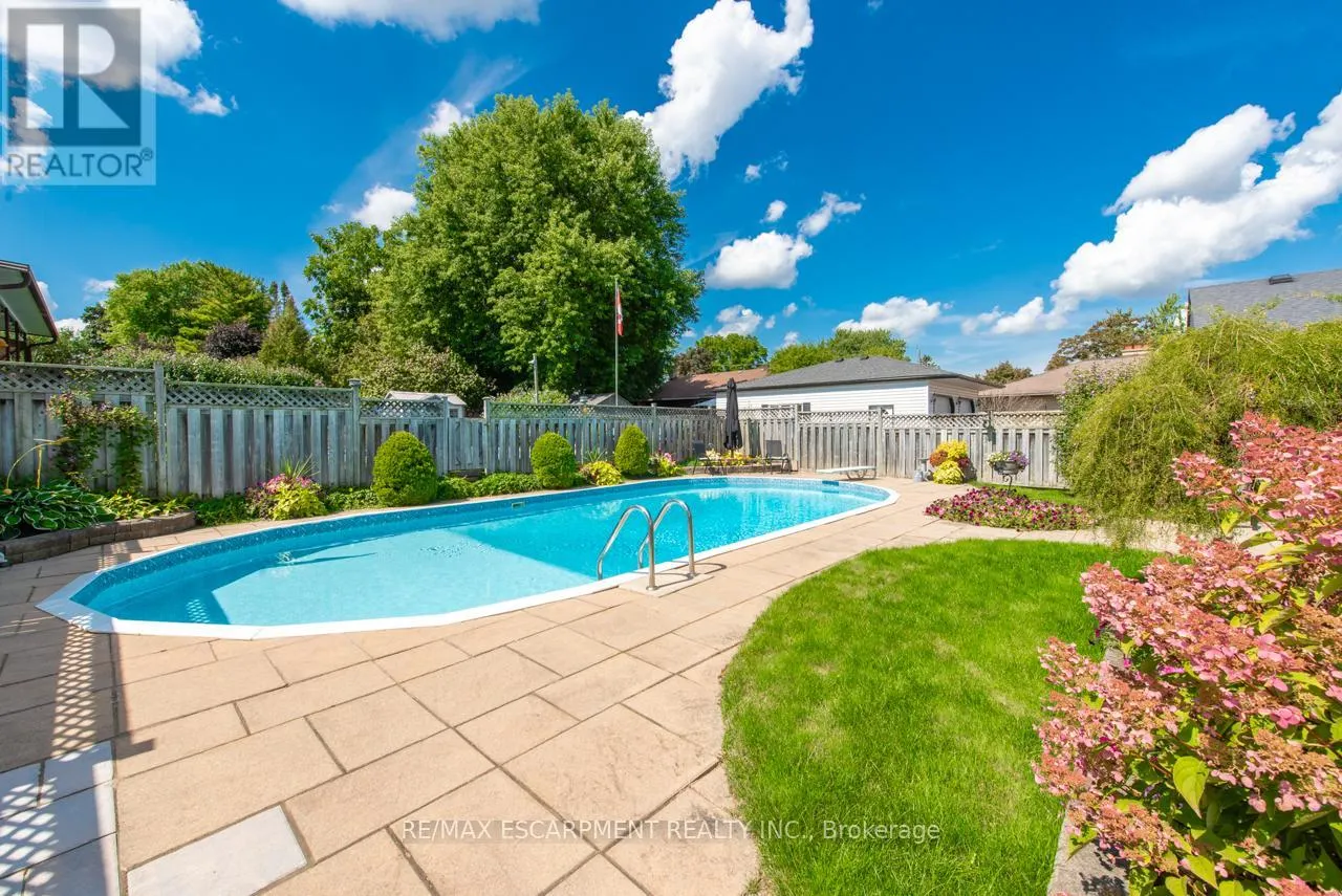 97 ELLIS CRESCENT S