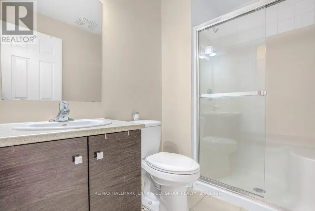 201 - 140 GUELPH PRIVATE