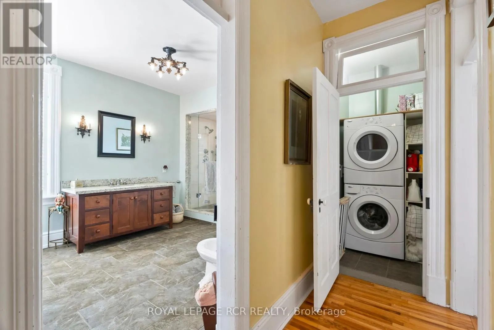 152 2ND AVENUE SW