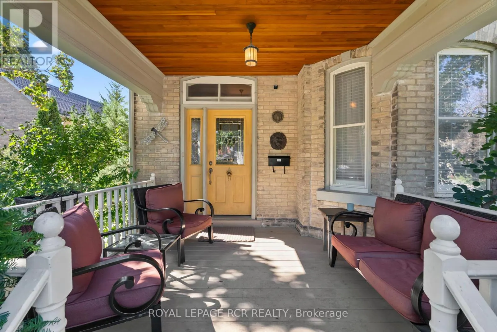 152 2ND AVENUE SW