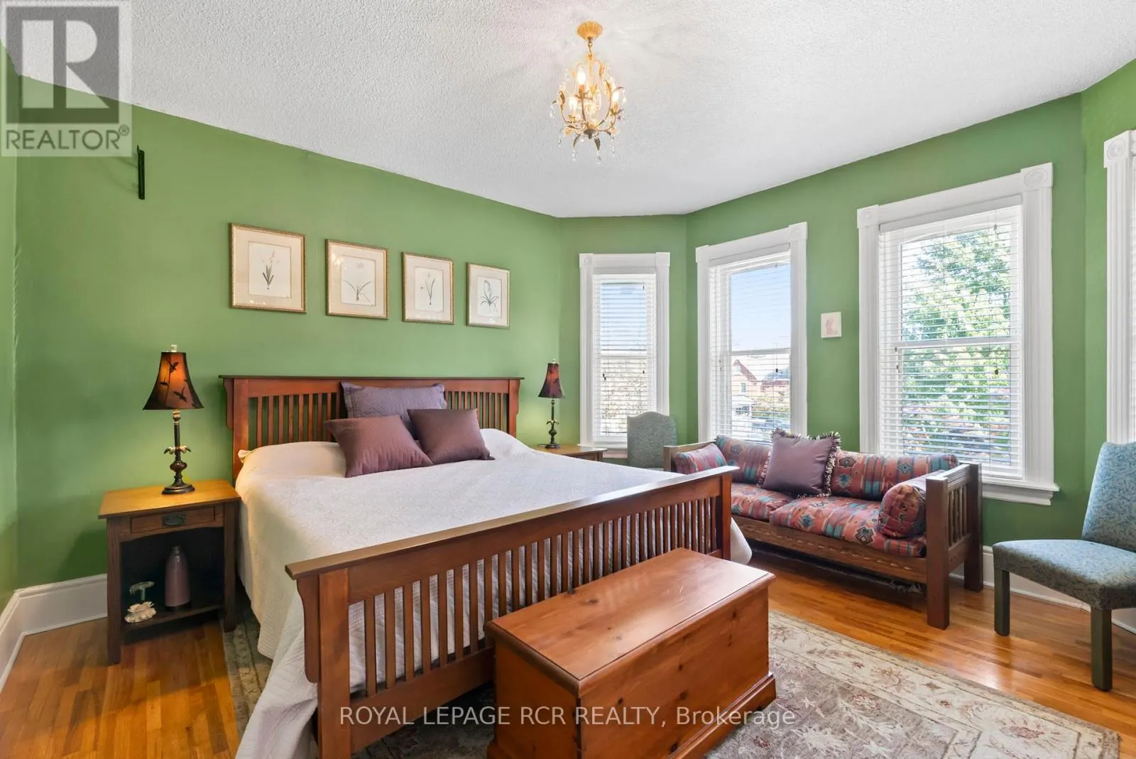 152 2ND AVENUE SW