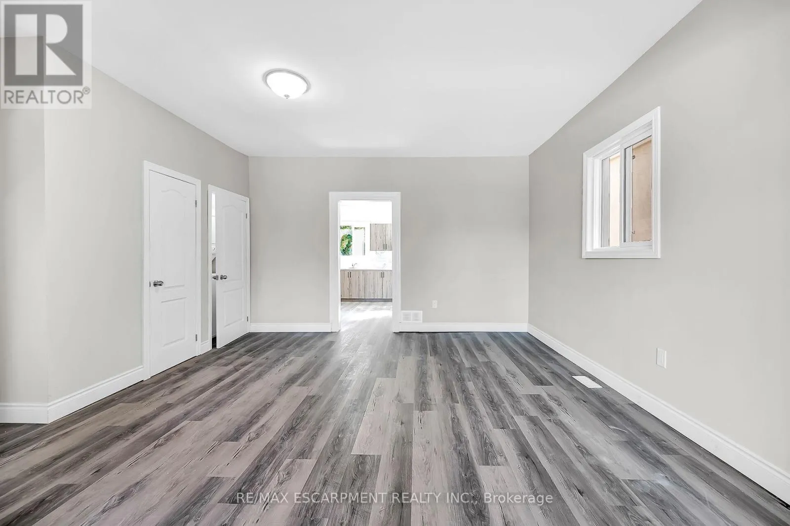 138 SANFORD AVENUE N