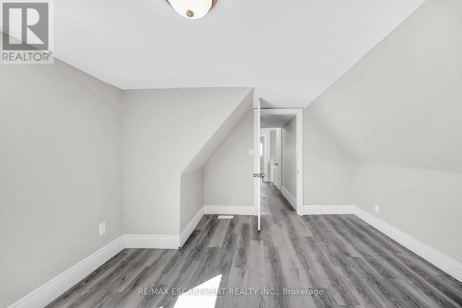 138 SANFORD AVENUE N