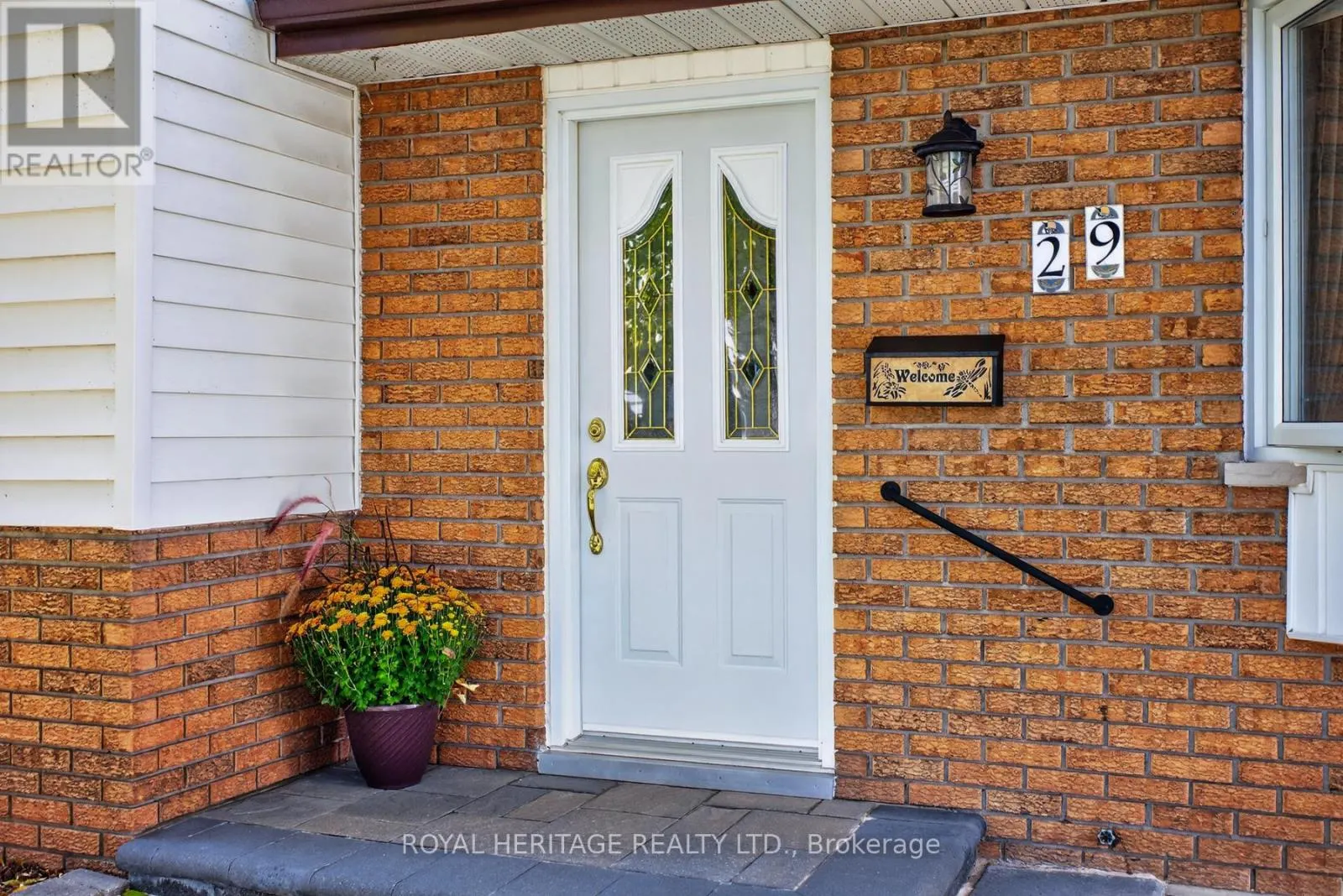 29 RIDEAU CRESCENT