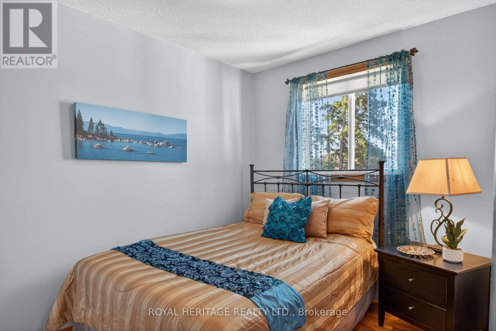 29 RIDEAU CRESCENT