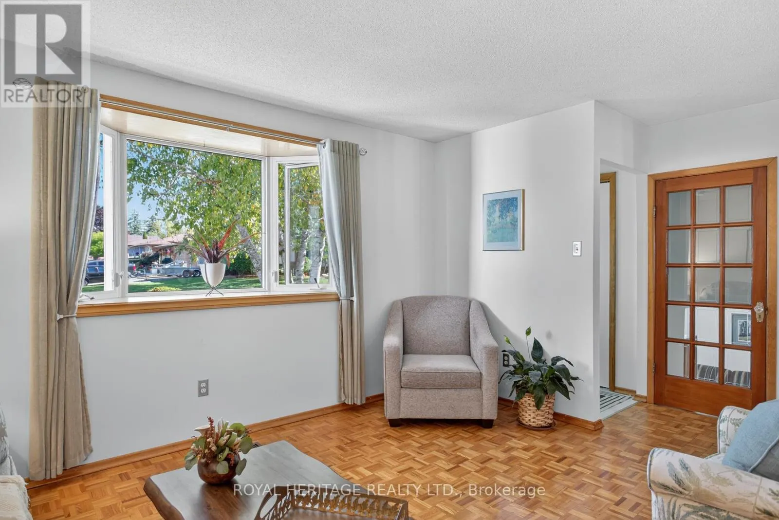 29 RIDEAU CRESCENT