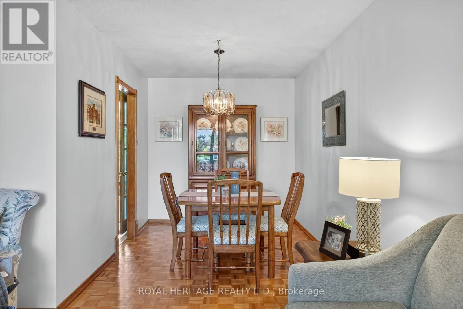 29 RIDEAU CRESCENT