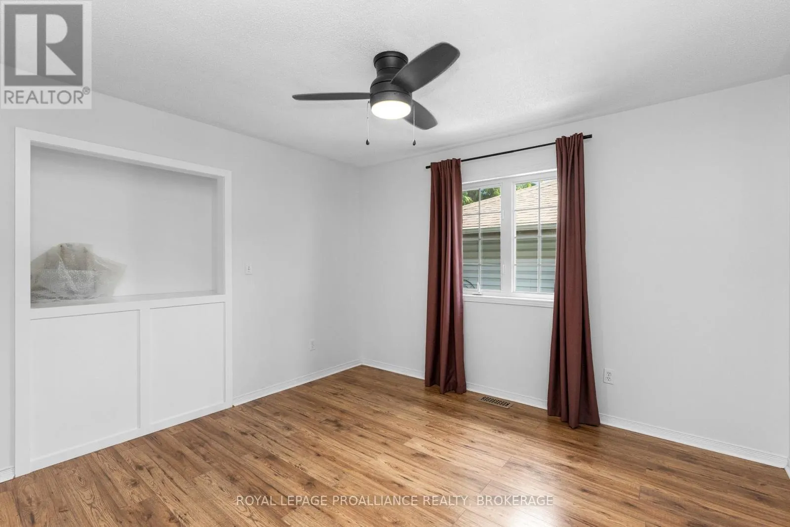 343 SUNRISE CRESCENT