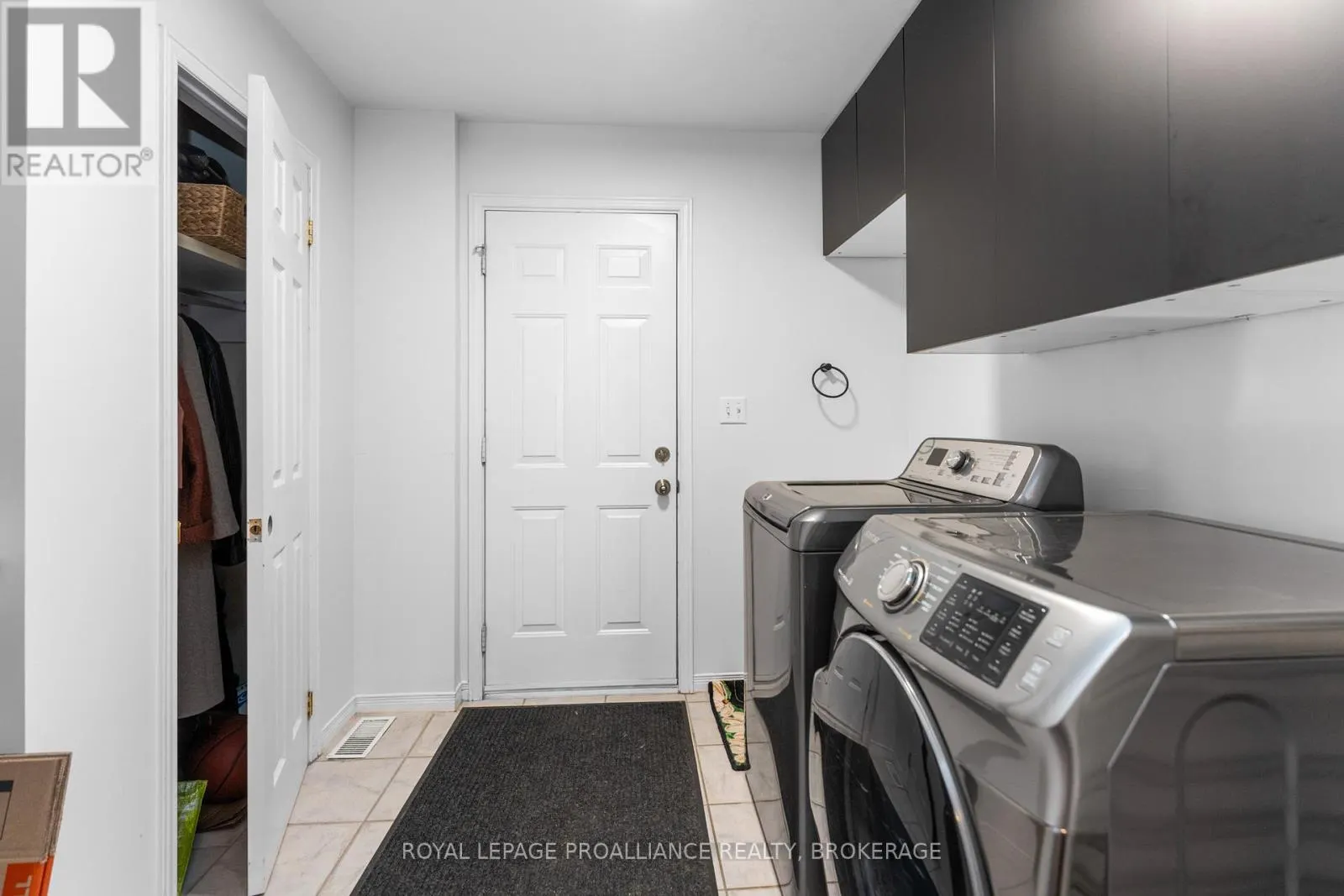 343 SUNRISE CRESCENT