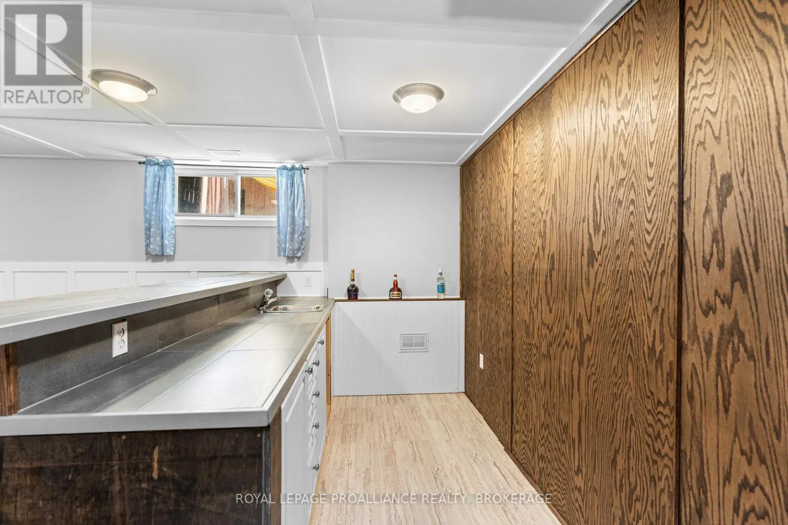 343 SUNRISE CRESCENT