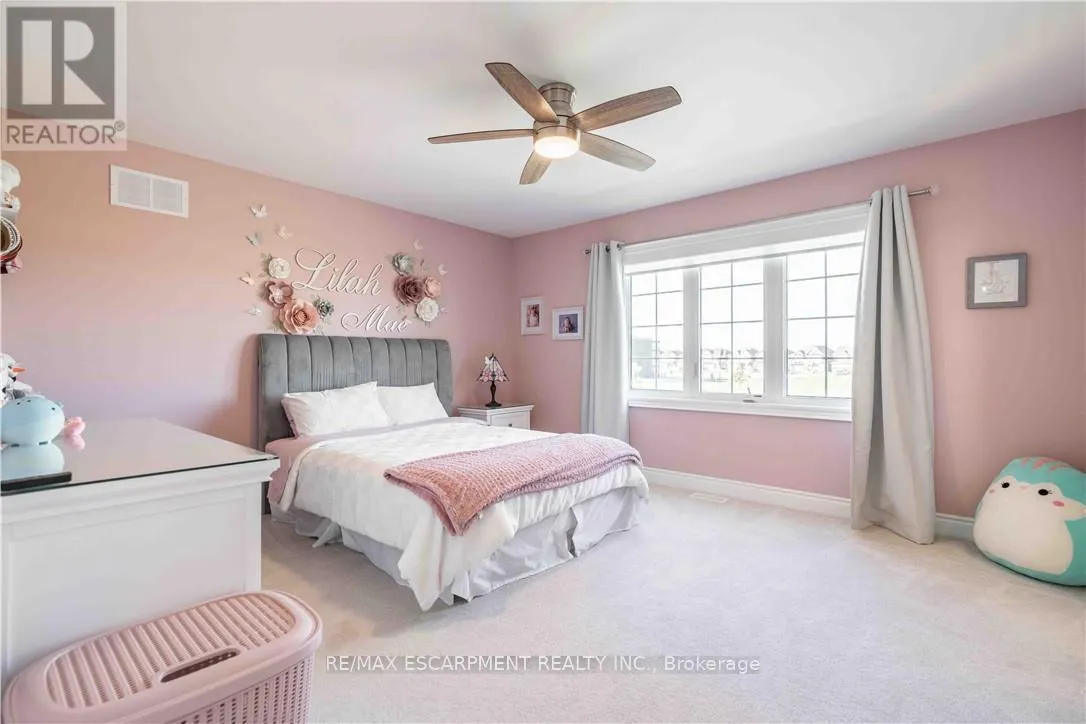 253 KINSMAN DRIVE