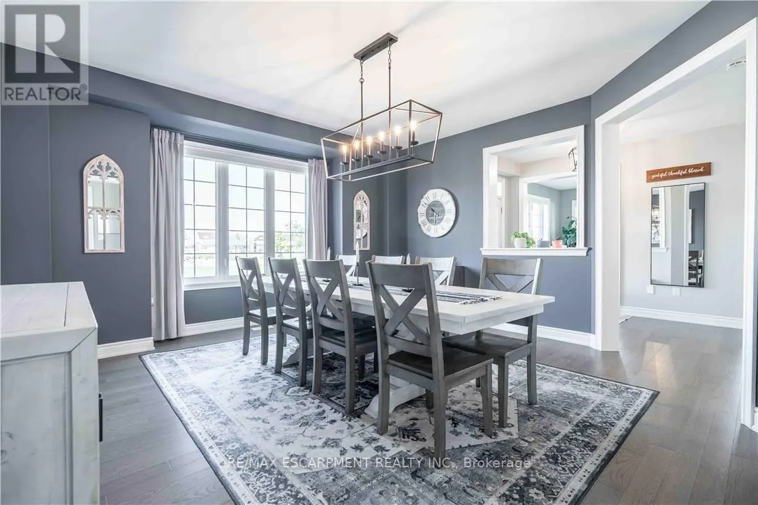 253 KINSMAN DRIVE
