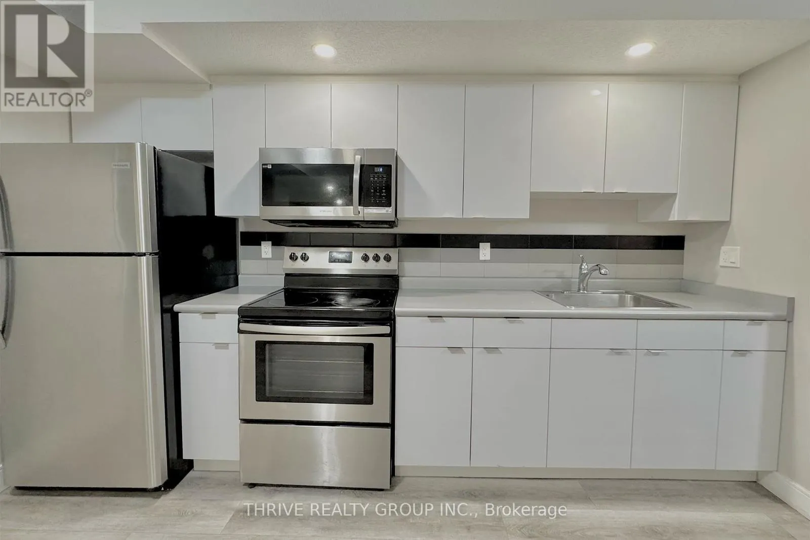 8 - 147 POND MILLS ROAD, #8