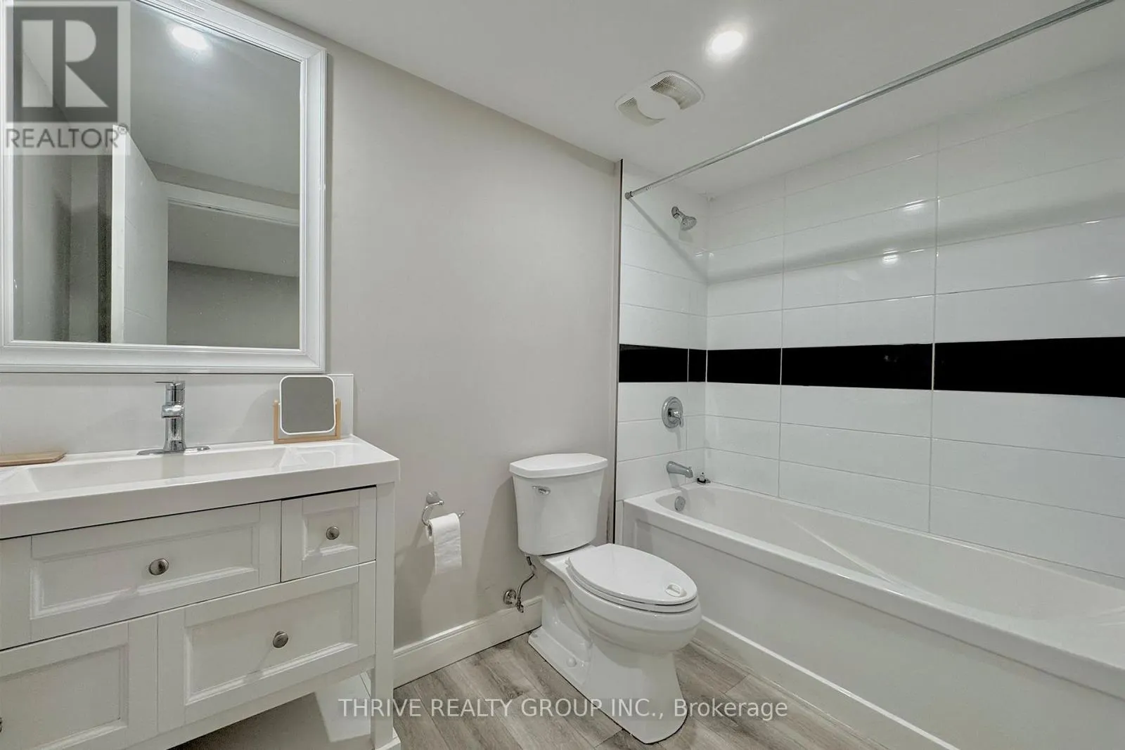 8 - 147 POND MILLS ROAD, #8