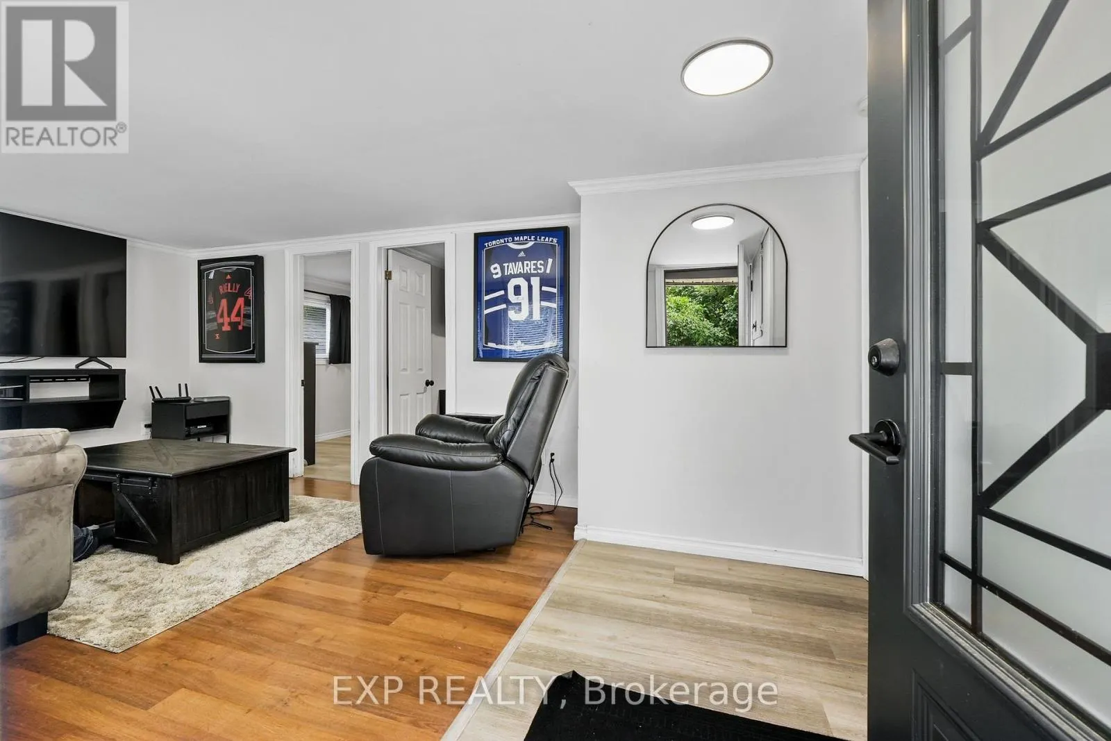 5421 LAKESHORE DRIVE