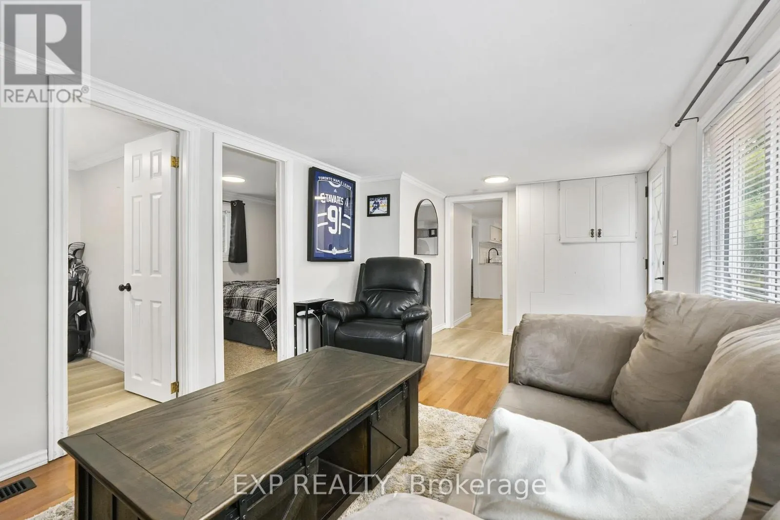 5421 LAKESHORE DRIVE