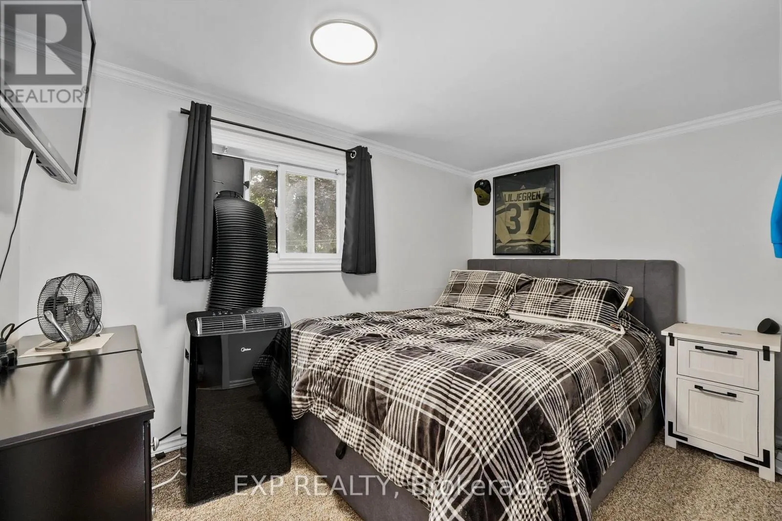 5421 LAKESHORE DRIVE