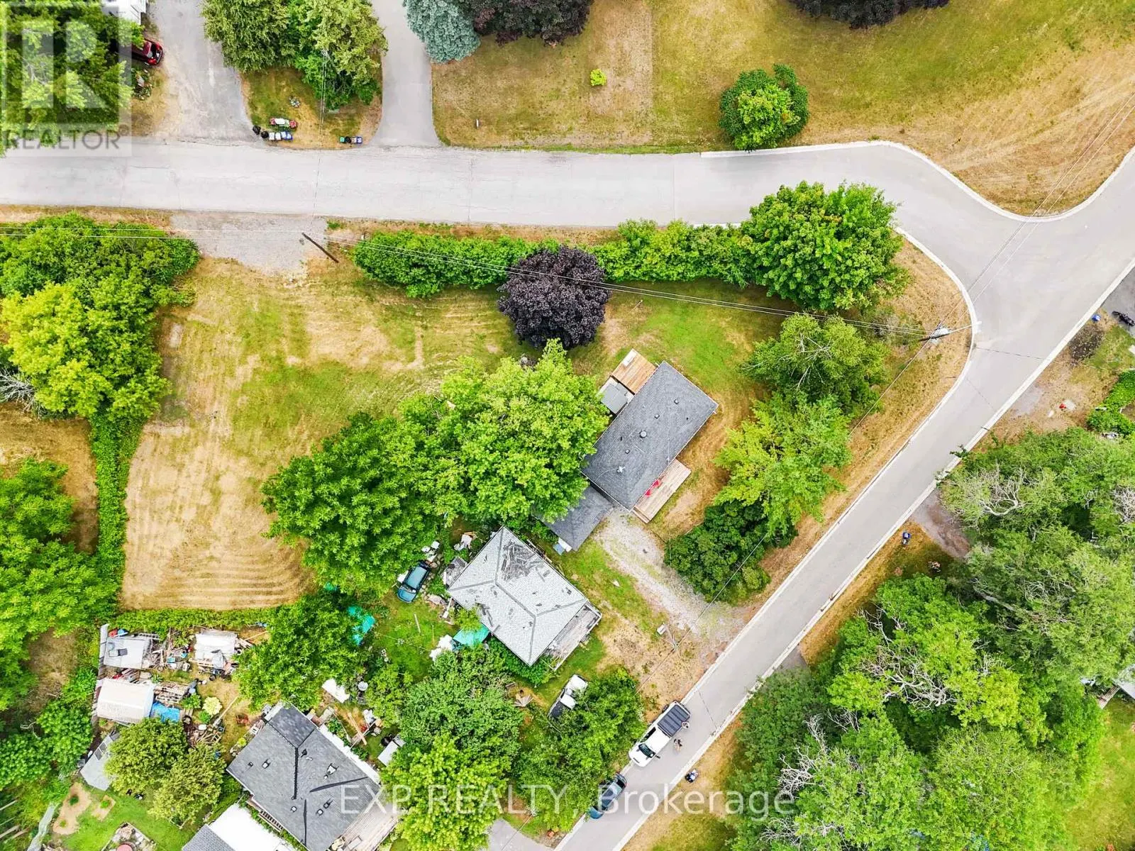 5421 LAKESHORE DRIVE
