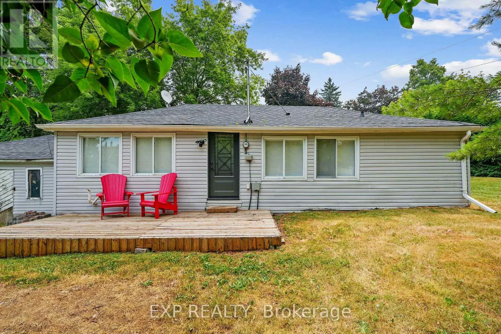 5421 LAKESHORE DRIVE