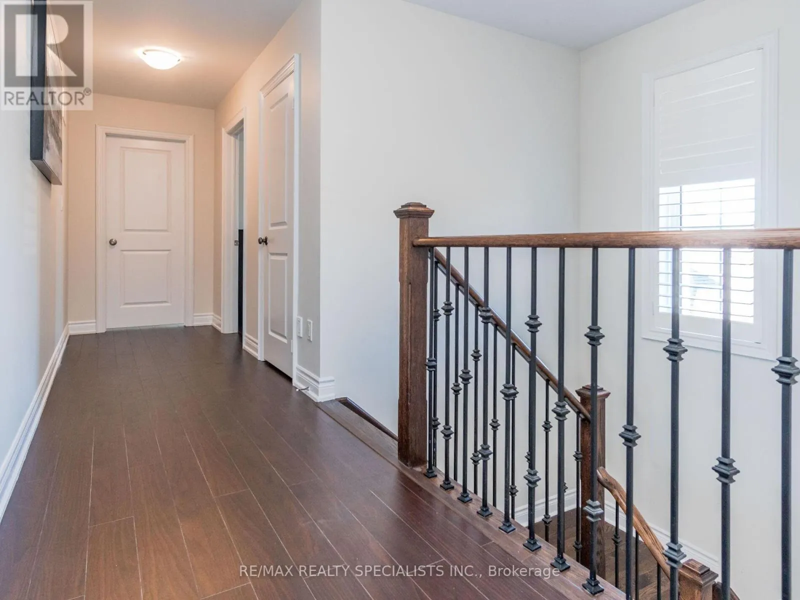 4 MITHCELL CRESCENT
