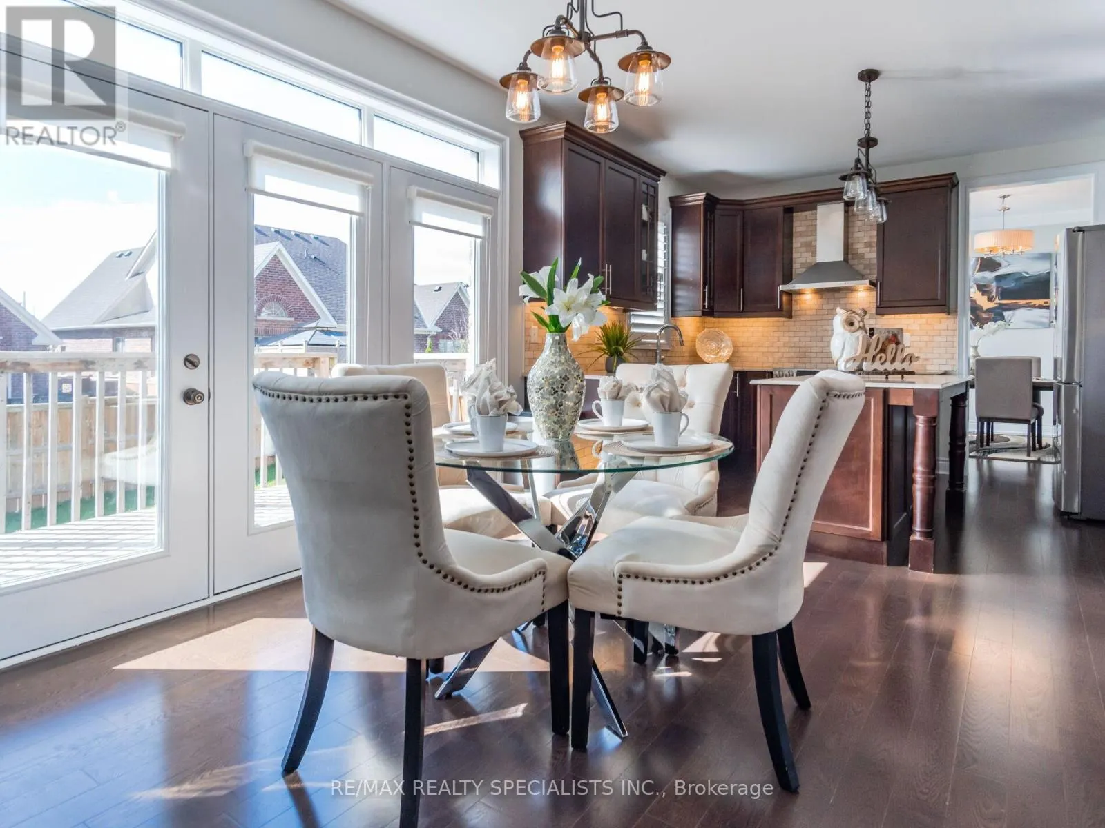 4 MITHCELL CRESCENT