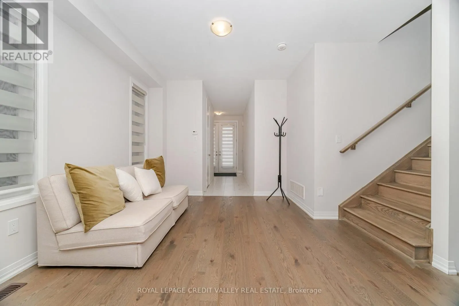 15 WEYLIE STREET