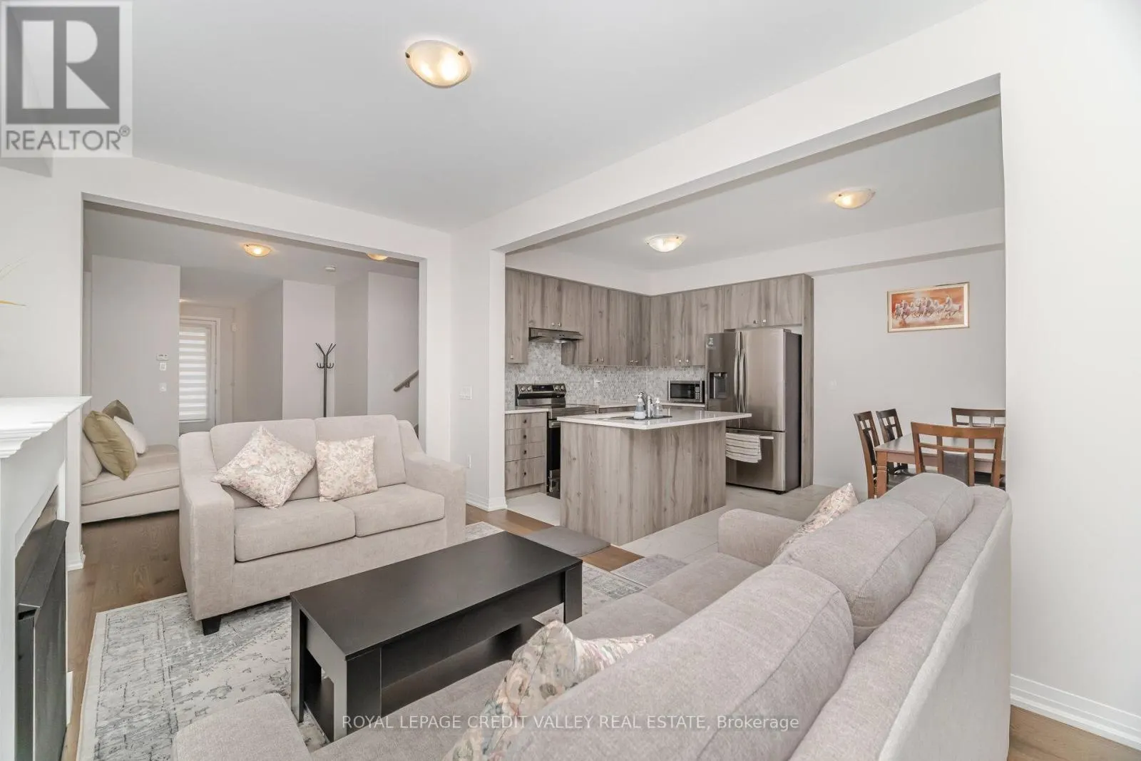 15 WEYLIE STREET