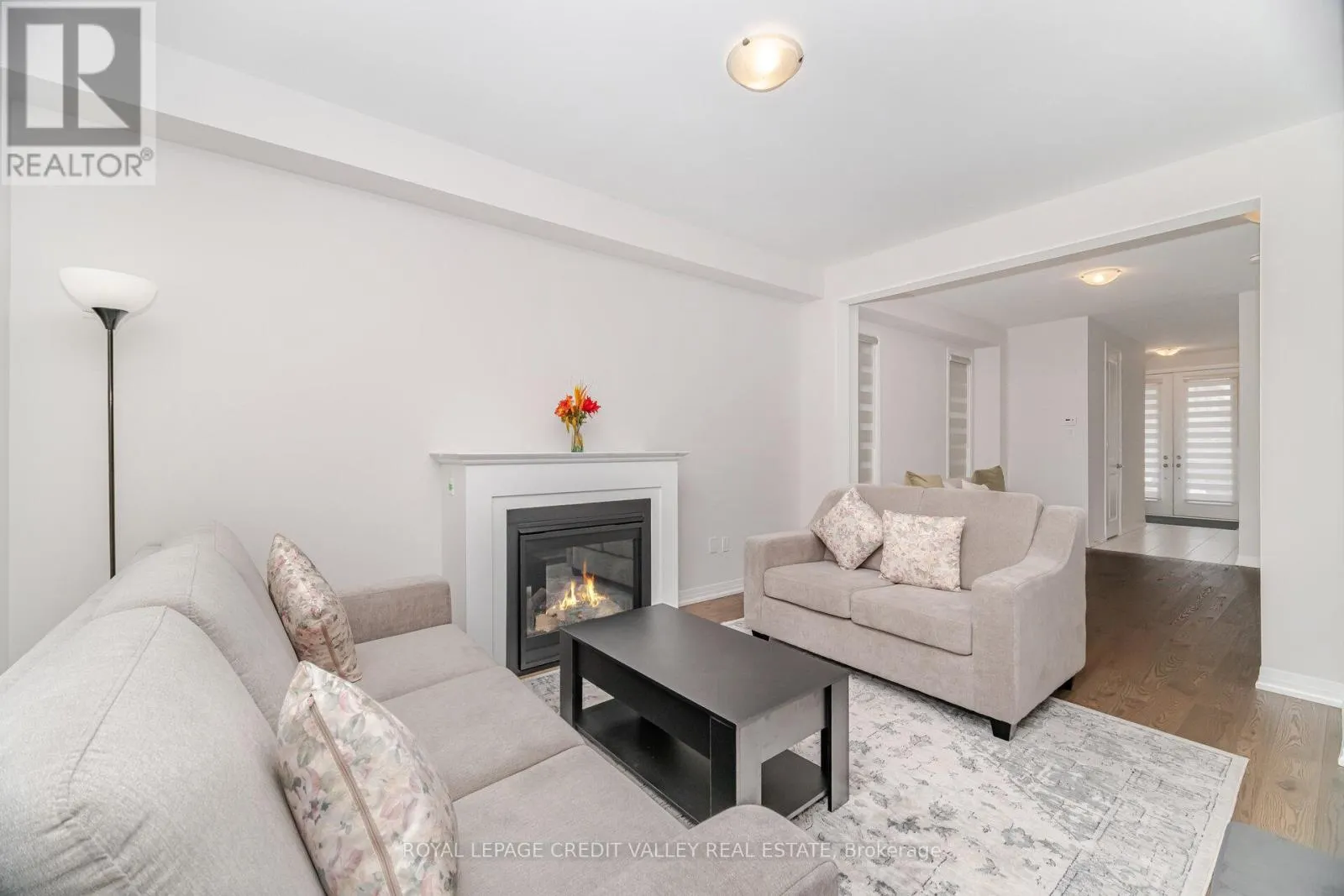 15 WEYLIE STREET