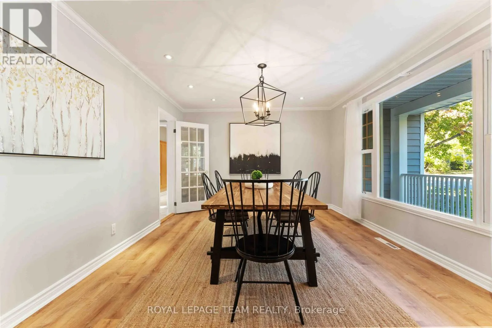 60 VAAN DRIVE