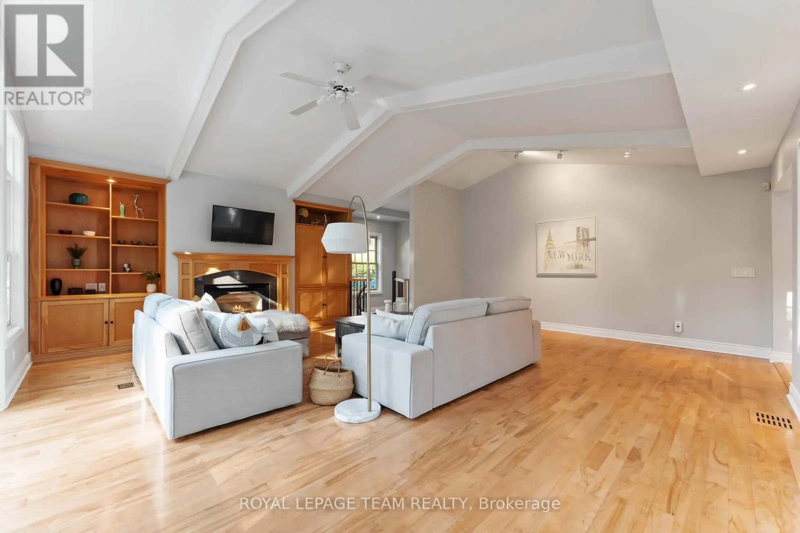 60 VAAN DRIVE
