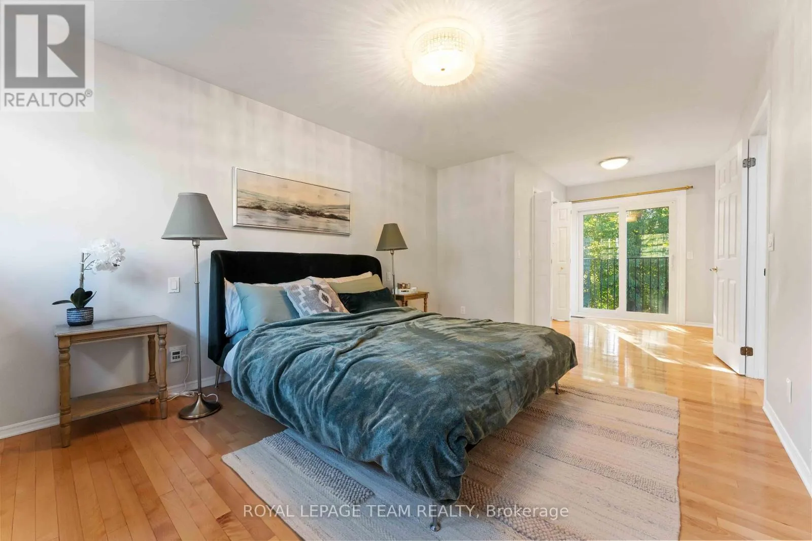 60 VAAN DRIVE