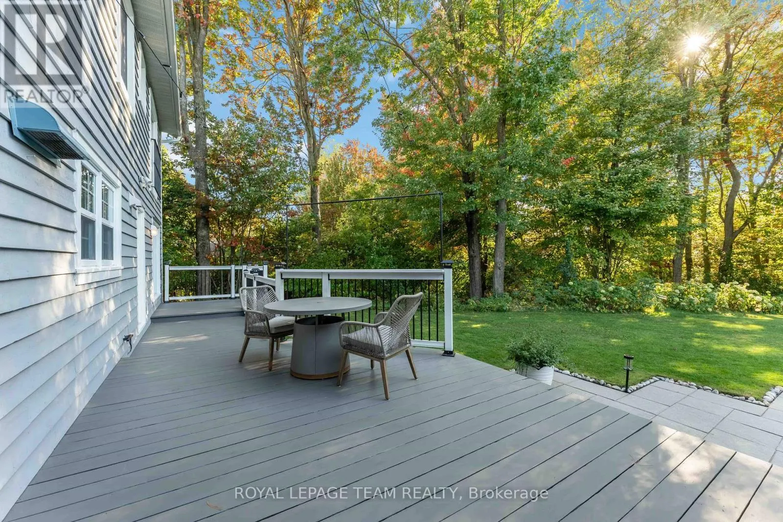 60 VAAN DRIVE