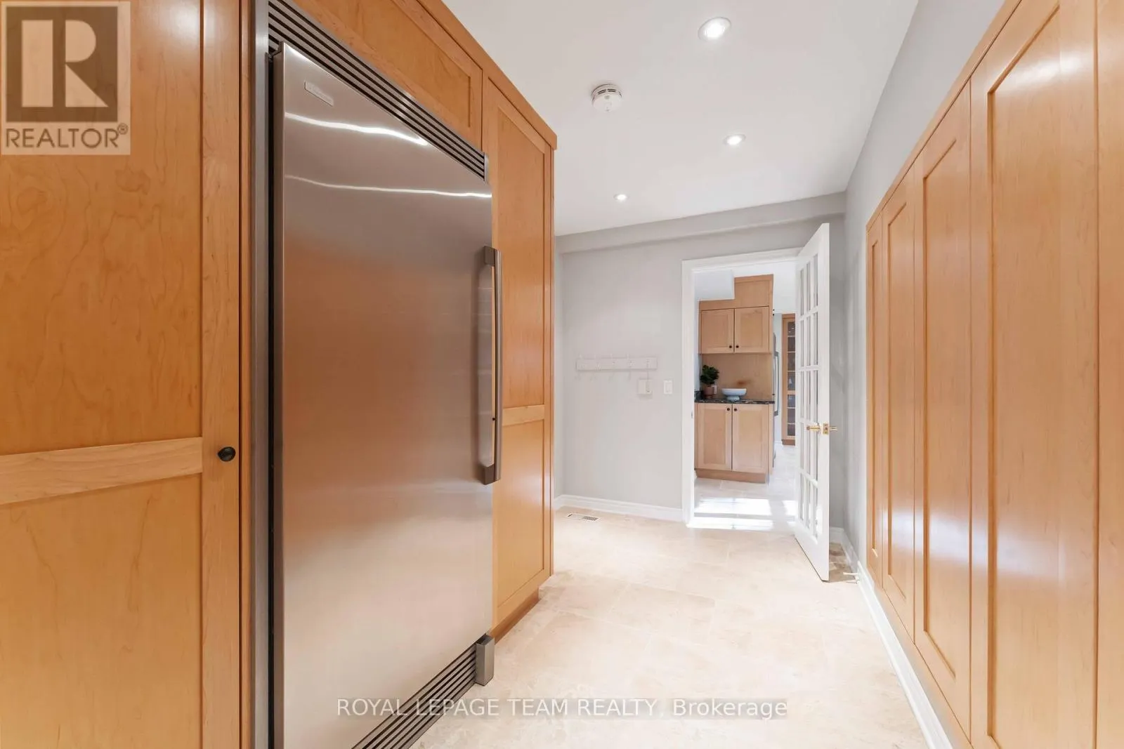 60 VAAN DRIVE